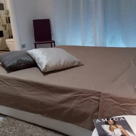 Casa Dell'artista 2 Bed & Breakfast